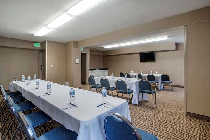 Meeting facility